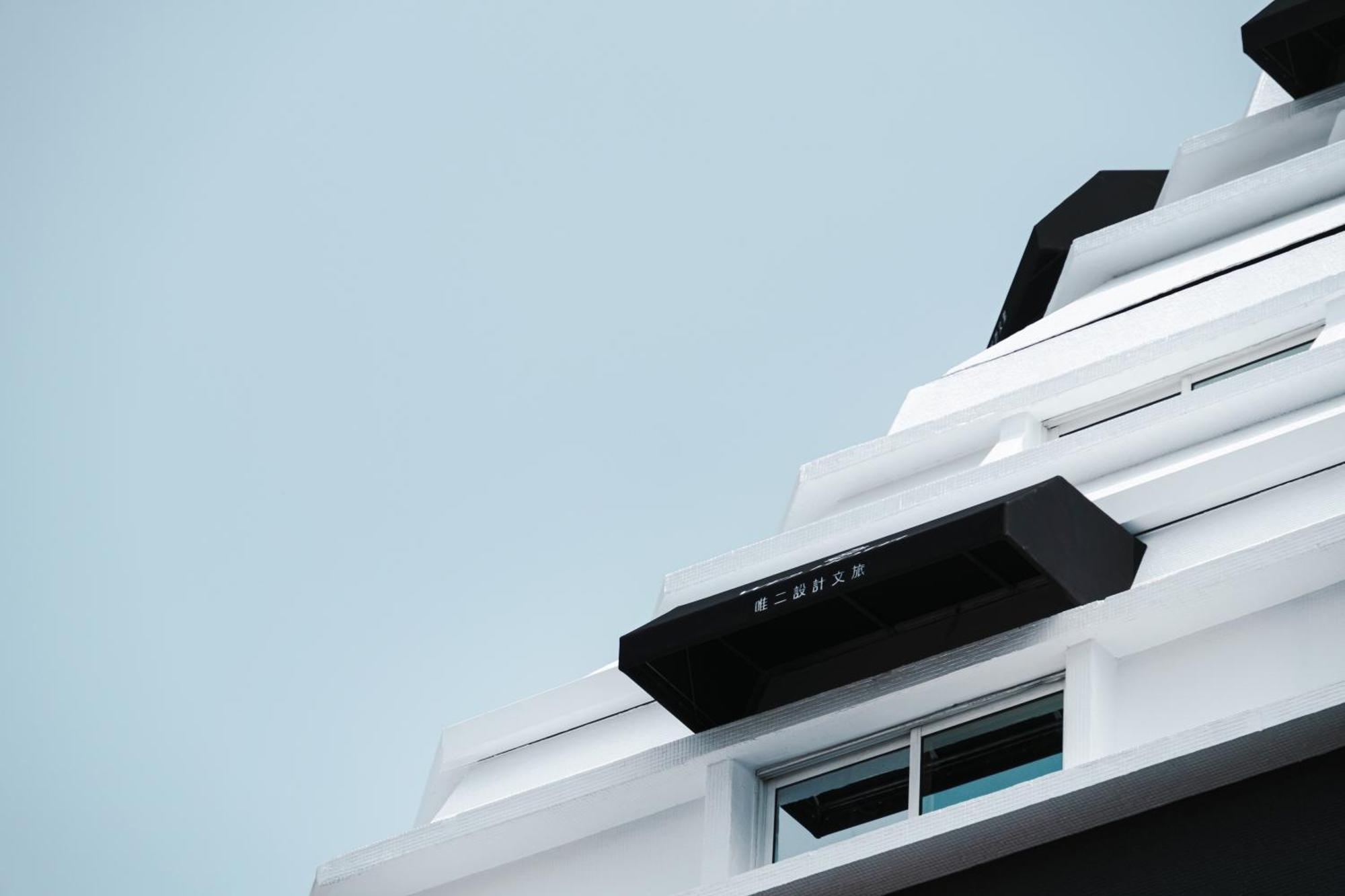 We2 Design Hotel Тайджун Екстериор снимка