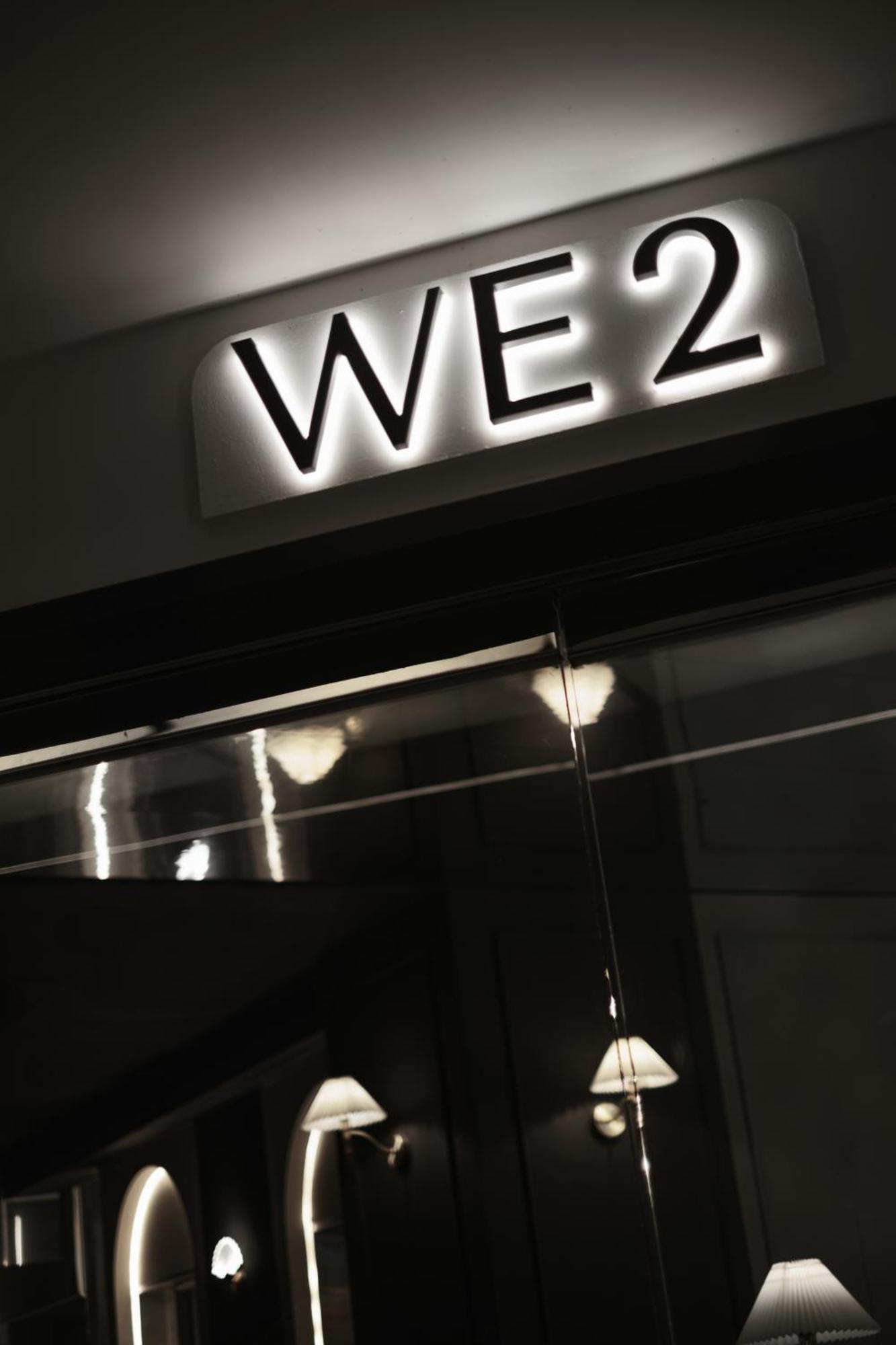 We2 Design Hotel Тайджун Екстериор снимка