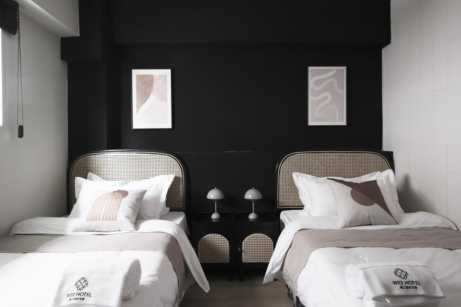 We2 Design Hotel Тайджун Екстериор снимка