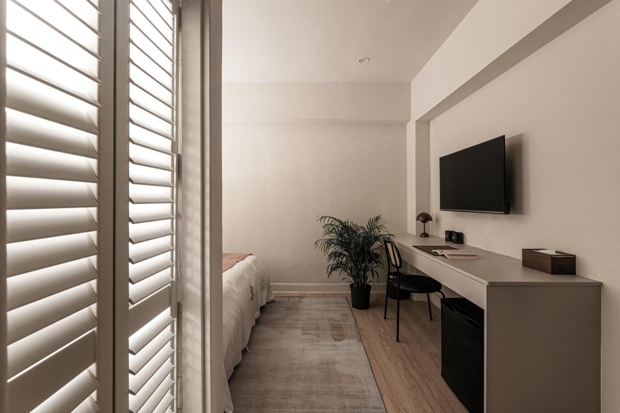 We2 Design Hotel Тайджун Екстериор снимка